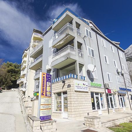 Apartment Jelas Makarska Buitenkant foto
