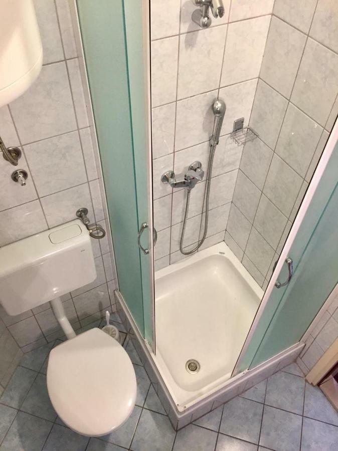 Apartment Jelas Makarska Buitenkant foto