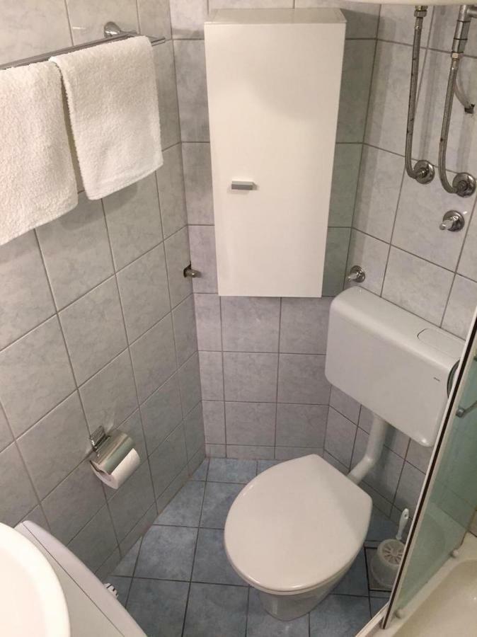 Apartment Jelas Makarska Buitenkant foto
