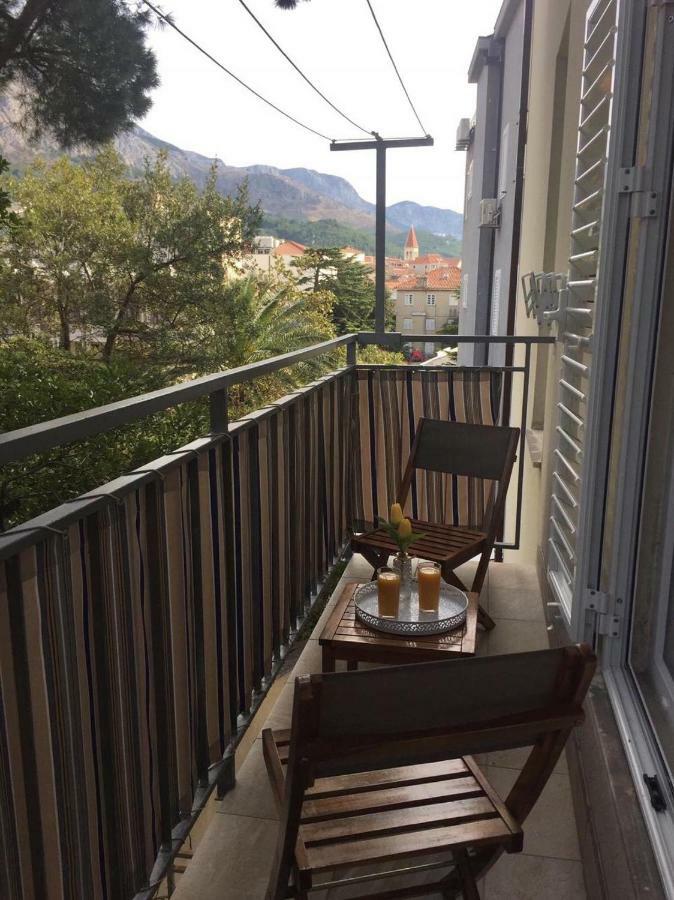 Apartment Jelas Makarska Buitenkant foto